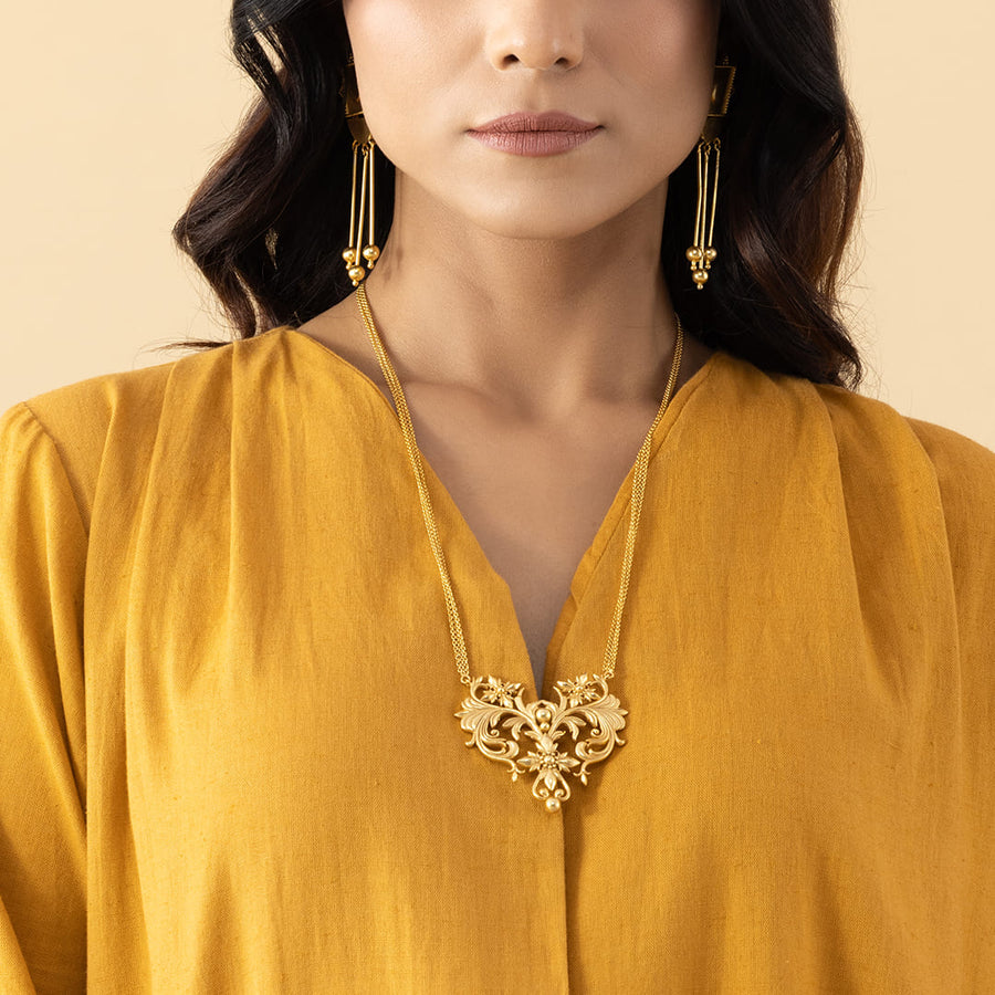 Clare Necklace