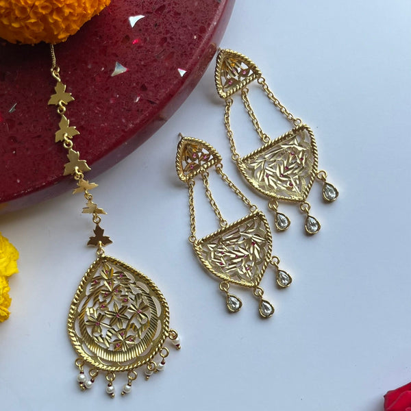Vaidehi Maangtikka & Earrings Set