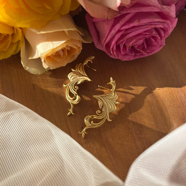 traditional jewelry for Indian festivals
gold plated earrings for women
statement necklaces for festive wear
18k gold plated bangles